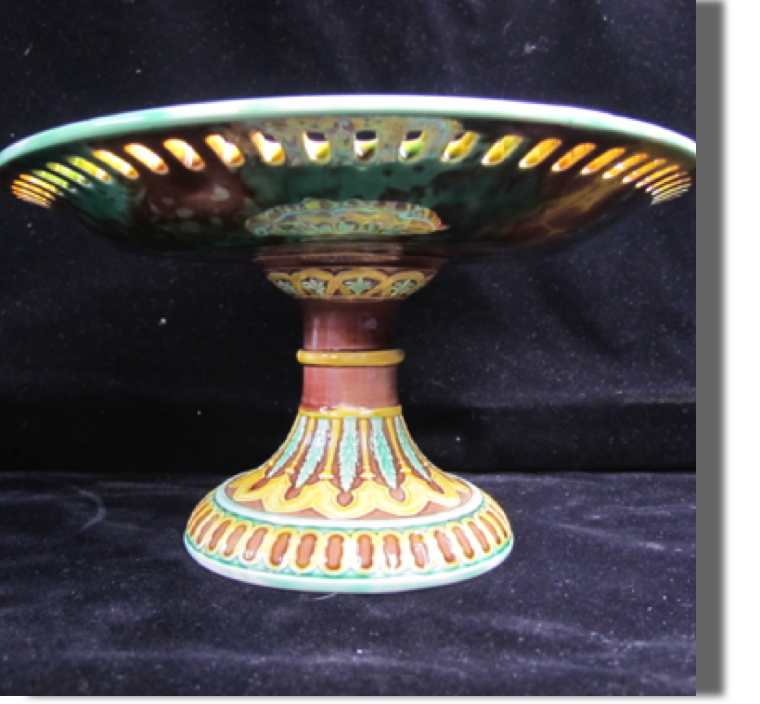 Absolutely gorgeous reticulated cake stand, believe Wedgwood, perfect and great design and glaze